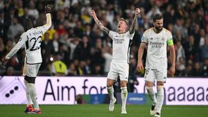 „Este cel mai bun din lume!”. Toni Kroos, reverență în fața vedetei de la FC Barcelona