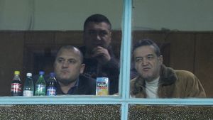Gigi Becali nu mai concepe să rateze titlul cu FCSB! Avertisment pentru FC U Craiova: „Cine nu recunoaște asta, nu se pricepe la fotbal!”