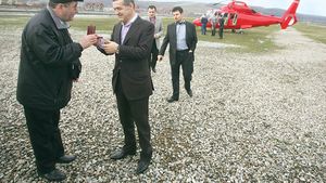 Au aterizat la Piatra Neamț! Gigi Becali se va ruga,** alături de Cristi Borcea, pentru succesul Stelei în Supercupă