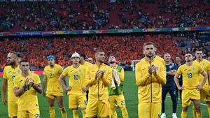 Tulburătoarea poveste a copiilor români cu probleme grave de sănătate, adoptați de o tânără din SUA: unul dintre cei mai buni fotbaliști ai României la EURO 2024 și soția lui o ajută, în secret, să crească sufletele abandonate de părinții biologici și de stat!