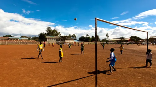 Un nou centru „Fotbal pentru Speranță” deschis de FIFA
