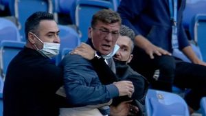 Valeriu Iftime îl ironizează pe Silvian Cristescu după scandalul din Bănie. „Cred că era influențat de un pahar în plus!”