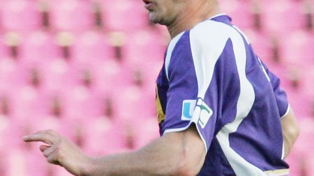 Cristea: "Nu toți fotbaliștii sunt inculți, bețivani și afemeiați"