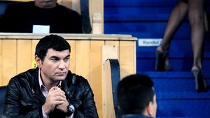Cristi Borcea e as în artificii financiare. I-a pus 5.000 de euro în fața tânărului fotbalist și apoi a luat 3.000.000 de euro din transferul lui, deși l-ar fi putut pierde gratis: „Giovanni Becali voia să-și ia el comisionul!”