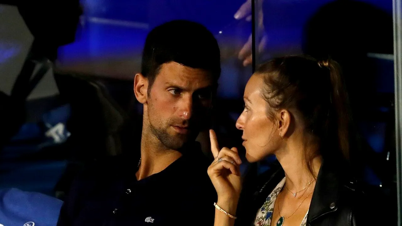 Ce gest a făcut Novak Djokovic când a trecut pe lângă un cântăreț de stradă, în timp ce se plimba alături de soție! „Nole