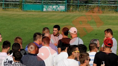 Tensiuni la Cluj! FOTO** Fanii au intrat pe teren la antrenamentul lui U! Vezi ce a anunțat Niculescu
