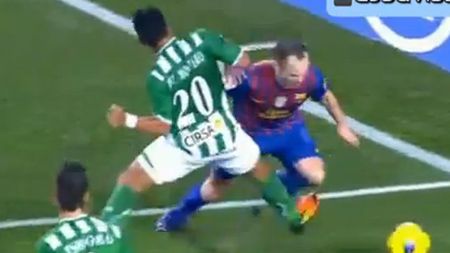 VIDEO Arbitrii i-au pus iar piedică Barcelonei:** încă o greșeală imensă contra catalanilor! Faza care l-a înnebunit pe Pep