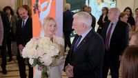 Ce a primit Nadia Comăneci de la Mugur Isărescu. Apoi, discursul guvernatorului BNR a impresionat-o profund