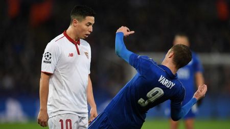 "E un TRIȘOR, nu un bărbat adevărat! N-ați putea să scrieți ce i-aș spune față în față!" Nasri a EXPLODAT după ce a fost eliminat cu Leicester. Cum îl face praf pe Vardy și răspunsul englezului