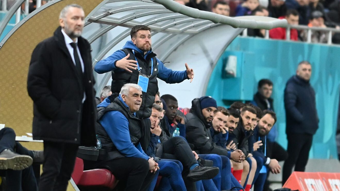 Gigi Becali a găsit înlocuitor pentru Mihai Pintilii, care să stea pe banca lui FCSB. Soluția vine chiar din conducerea clubului