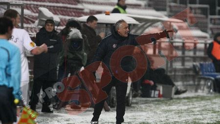 "Am reușit un meci decent, în condițiile în care era greu să-mi motivez jucătorii!"