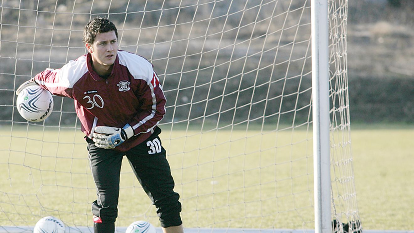 Încă un român în echipă!