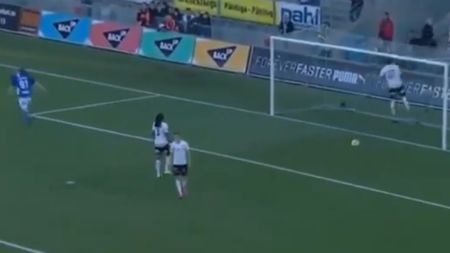 Ce faci când echipa ta ia gol? Câștigi duelul aerian cu transversala. VIDEO | S-a lovit cu capul în bară de nervi