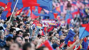 Se întorc "interzișii"?