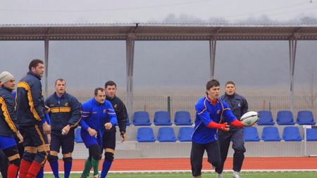 Debut victorios pentru "Stejari"