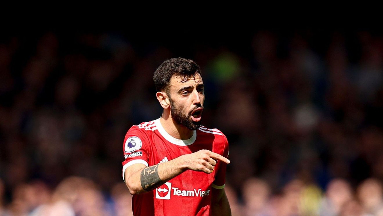 Starul lui Manchester United, Bruno Fernandes, a scăpat teafăr dintr-un accident auto, petrecut înaintea derby-ului cu Liverpool!