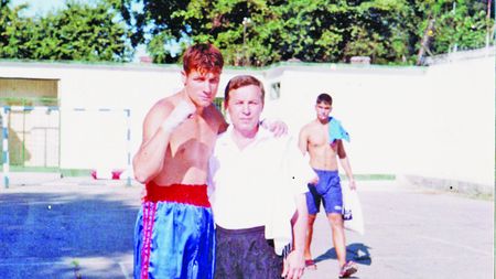 Povestea lui Bute, de la "Schilodul" la Mister KO!** OMUL din spatele succesului: "Eu l-am dus pe Lucian la box"