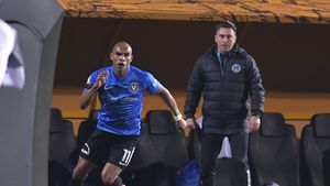 Lovitură grea pentru Gică Hagi și Mircea Rednic! Jo Santos, depistat și el cu COVID-19