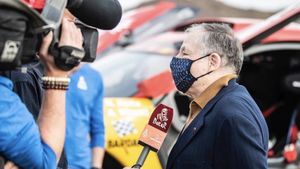 Emanuel Gyenes, încă o performanță în Raliul Dakar! Jean Todt, vizită surpriză. Încă un nume mare a abandonat