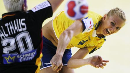 INTERVIU EURO 2014 | Fizic, în Ungaria. Cu gândul acasă. Căpitanul naționalei Ucrainei, Anastasia Pidpalova: "E greu să joci în condițiile astea. Ne gândim tot timpul la familiile noastre"