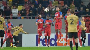 VIDEO EXCLUSIV | Becali, criticat pentru o decizie luată în această vară: "Avea zece clase peste toți mijlocașii, mai puțin Pintilii". Marea problemă a FCSB-ului și un anunț
