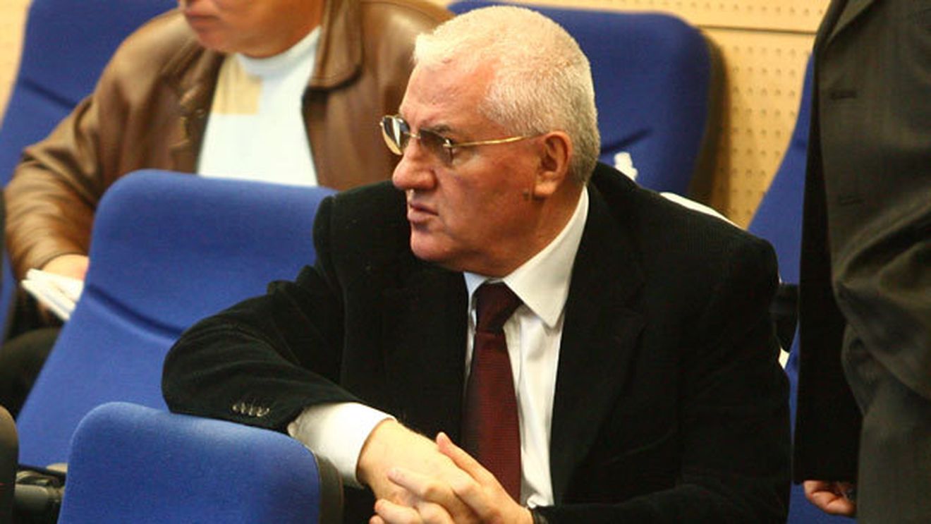 Mitică poate răsufla liniștit după ce a rezolvat problema drepturilor TV:** "Dacă nu își făcea treaba, era urecheat"