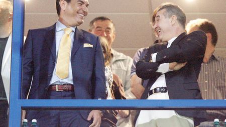 Becali sare în apărarea finului Borcea:** "Îi dobor cu un scuipat pe Negoiță și Săvulescu! Vor fi bătuți de suporteri"