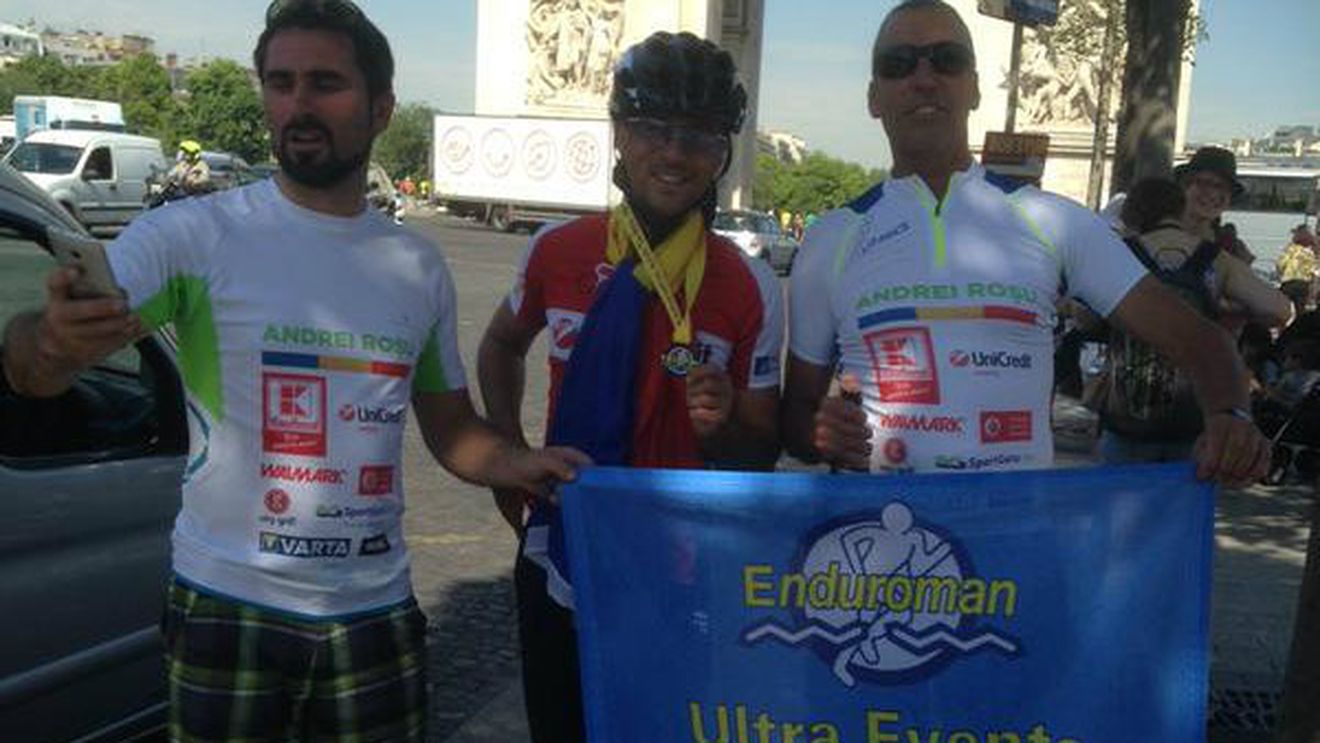 FINAL EPOCAL | Recordurile lui Andrei Roșu. E primul vegetarian și, totodată, primul român care termină infernalul concurs A2A. De asemenea, e primul român care traversează înot Canalul Mânecii. În total, a alergat 140 de kilometri, a înotat 60 de kilometri și a pedalat 300 de kilometri
