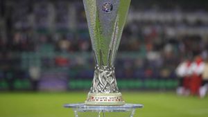 Europa League, 16-imi | Sevilla, Arsenal, Inter, Napoli, Valencia, Villarreal, Slavia Praga și Chelsea merg în optimi. Chiricheș a jucat 55 de minute, Ivan 64, Băluță a fost rezervă în Genk - Sparta Praga. Toate echipele calificate