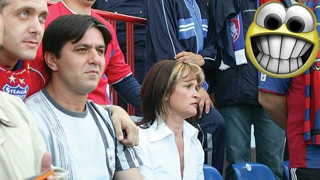 Cadou de la soție: O stripteuză pentru Marius Lăcătuș!