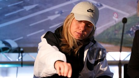 Afacerea de milioane de euro dintre Simona Halep și Cosmin Olăroiu s-a făcut în mare secret! Apar noi informații despre tranzacție: românca a plătit 3 milioane de euro în plin proces la TAS, cu ITIA, pentru două „bijuterii” în București