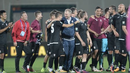 Fotbaliștii Astrei au rupt o ușă la stadionul din Iași, după ce au lovit-o cu picioarele. Președintele lui CSM Poli confirmă: "Le înțeleg frustrarea" | FOTO