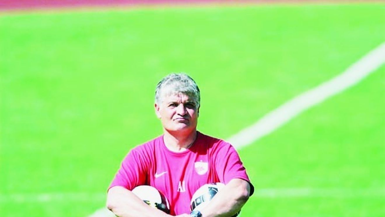 Fost antrenor la Dinamo și "U" Cluj, "Fălcosul" nu vede nicio favorită în derby!** "Va fi echilibru"