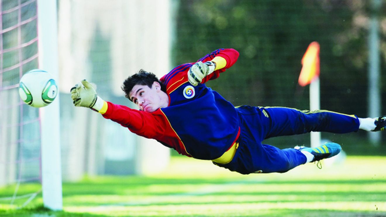 A vrut să rupă tradiția familiei!** "Lumea mă judeca după numele pe care-l port!"