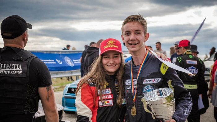 Pasiunea în drift se moștenește. Au devenit rivali pe circuit cu părinții lor