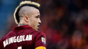Radja Nainggolan trebuia să fie în aeroportul din Bruxelles marți dimineață! Jucătorul Romei și-a schimbat planurile în ultimul moment