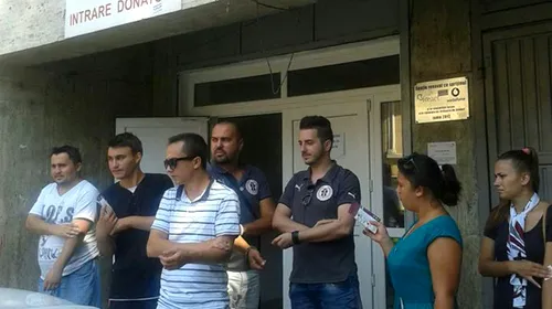 Gest de solidaritate! Fanii Rapidului au donat sânge pentru răniții din Muntenegru