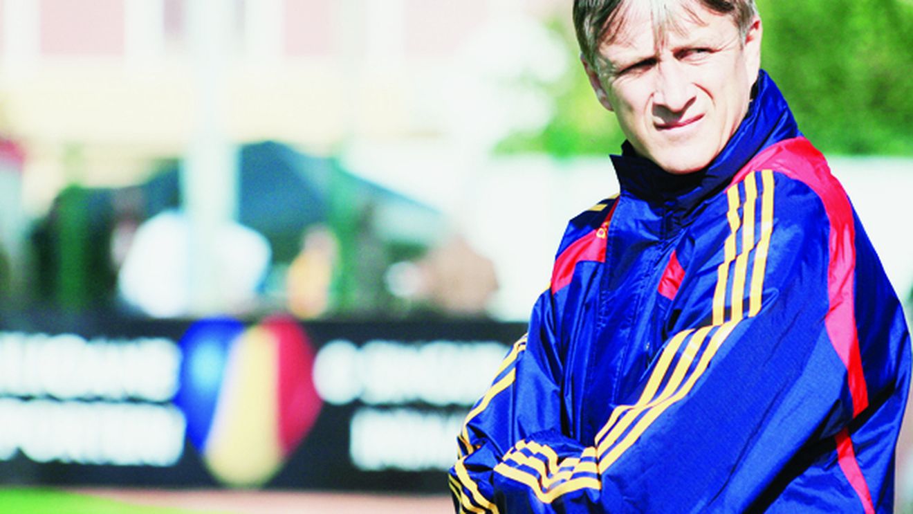 Eșecul cu Franța ne-a arătat limitele! Săndoi:** "Mulți jucători mi-au spus că n-au jucat niciodată într-un asemenea ritm"