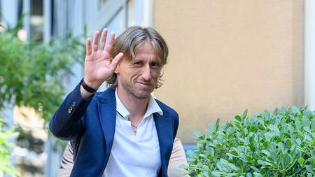Luka Modric a făcut vizita medicală la AC Milan: „Mă așteaptă obiective mărețe”