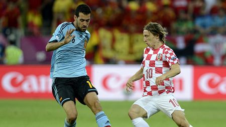 Cele mai interesante statistici din Italia-Irlanda și Croația-Spania!** Ce record au stabilit Torres și Iker Casillas