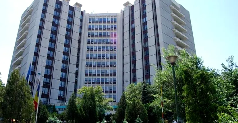 Focar de infecție cu COVID-19 la Spitalul Universitar din București. 35 de cadre medicale și 75 de pacienți