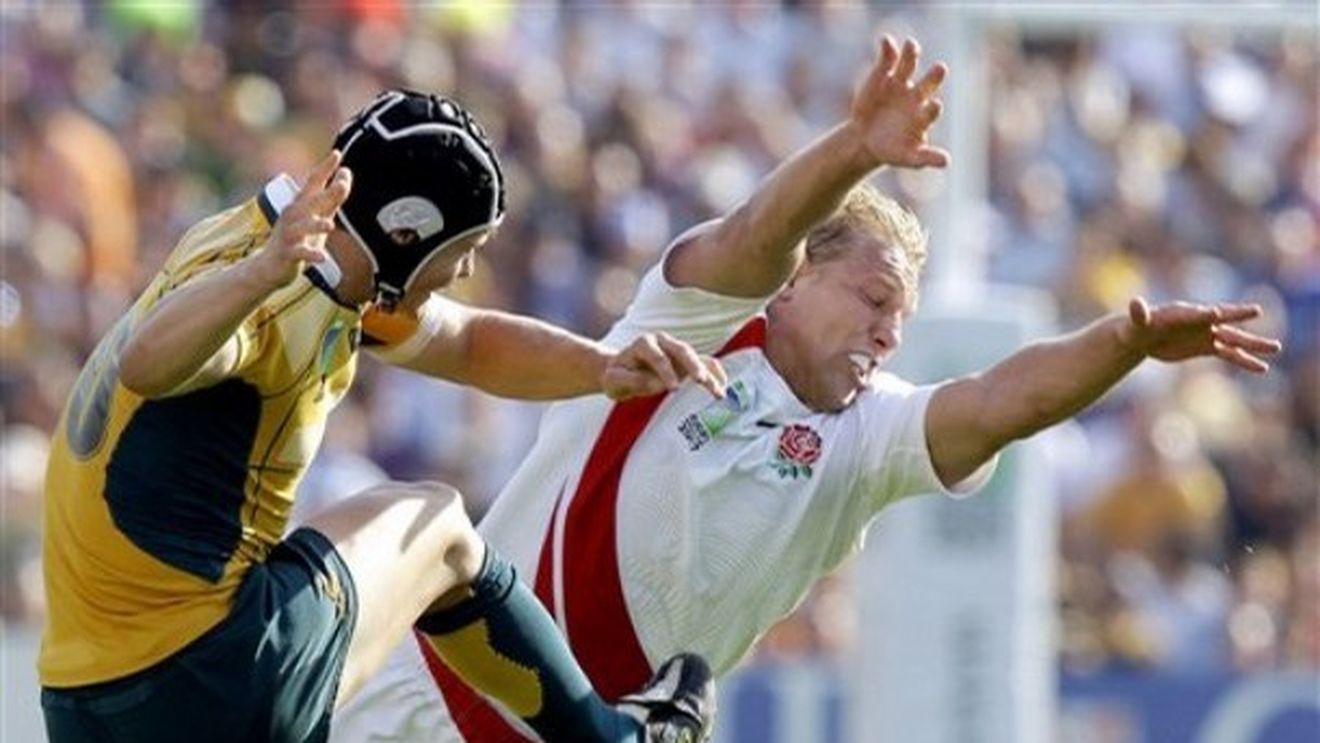 Lewis Moody a suferit o fractură la gleznă