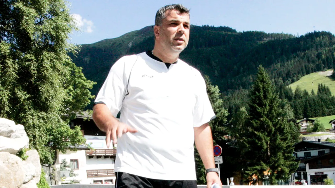 Cosmin Olăroiu vrea să-l transfere pe Bacary Sagna, de la Arsenal