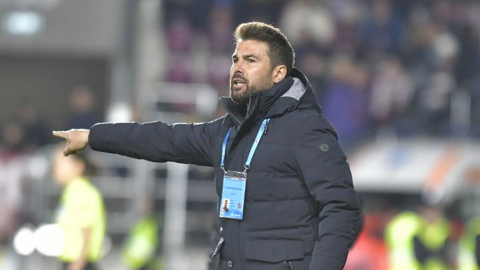 Adrian Mutu vrea în vacanță! Antrenorul Rapidului nu e încântat de eventuala șansă de a disputa barajul