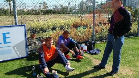 Becali: "I-am certat pe jucători!** Tănase mi-a promis că se abține de la bomba sexy!"