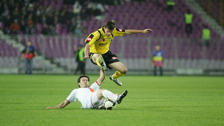 Vali Bădoi, un an la Craiova