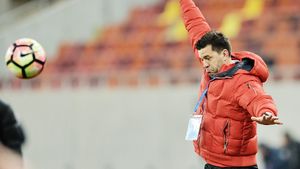 Contra se predă: "Am ieșit din lupta pentru titlu! Eu sunt mulțumit de jucători, am avut un penalty la Patrick Petre". Cum motivează absența lui Nistor din primul "11"