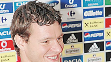 Niculae: "Putem înscrie și fără Mutu"