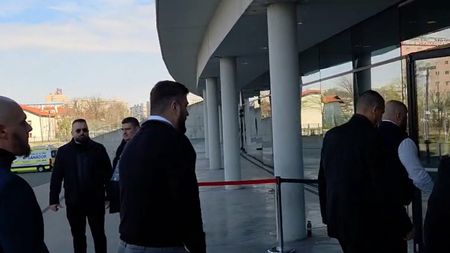 Securitate maximă! Bodyguarzii miliardarului Rinat Ahmetov s-au asigurat că își poate lua adio fără probleme de la Mircea Lucescu