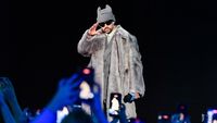 Concertul lui Bad Bunny din pauza Super Bowl, motiv de scandal în SUA. Campioana a sărit în apărarea solistului
